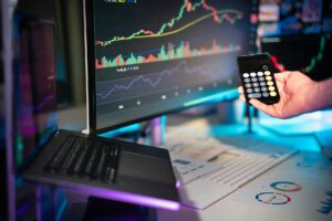 Tech selloff accelerates as strong jobs data dims rate-cut hopes